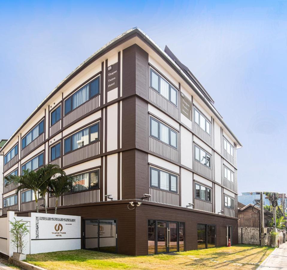 Thapae Twins Hotel Chiang Mai Exterior foto